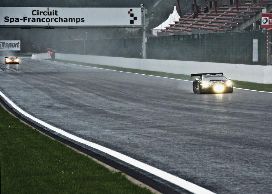  Lamborghini Gallardo LP600 GT3 Racing Car 2011 года  (фото 16 из 24)